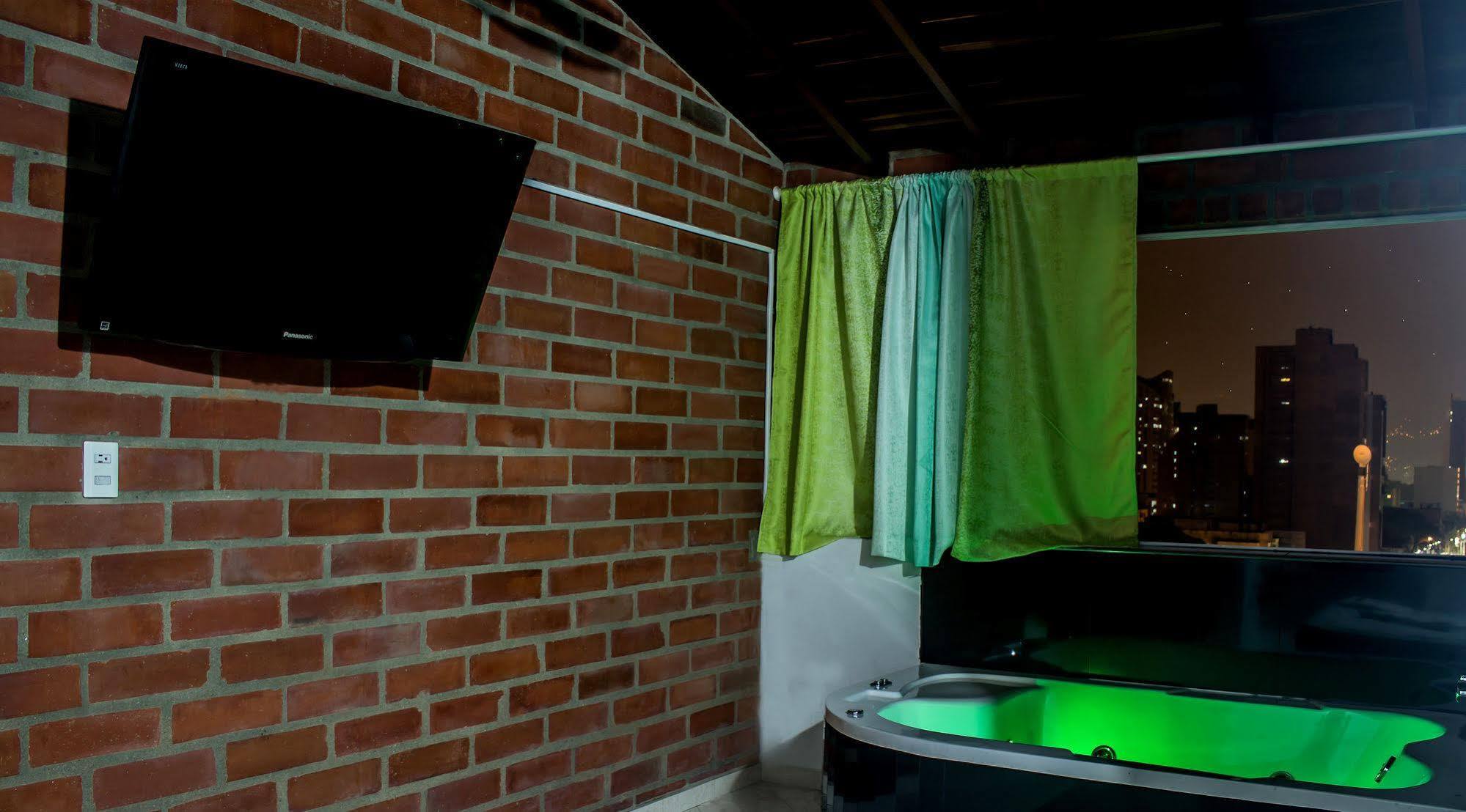 Ayenda 1231 Paradise Center Medellin Exterior photo